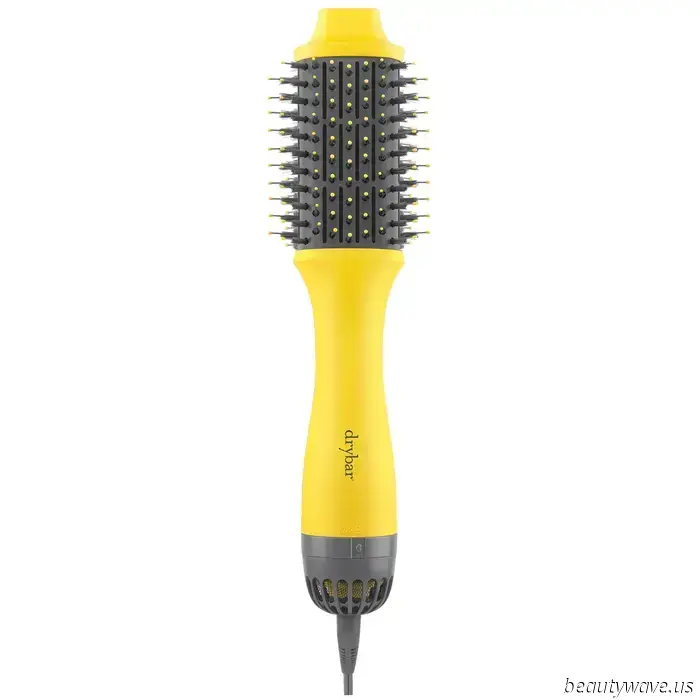 I just figured out that this is the way French girls manage to make their blonde hair appear so luxurious.