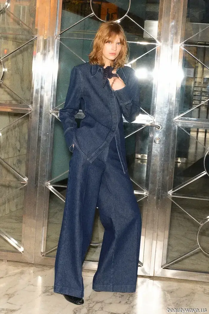 Sicher, Schwarz ist schick, aber jeder mit gutem Geschmack trägt gerade diese elegante Farbe stattdessen.