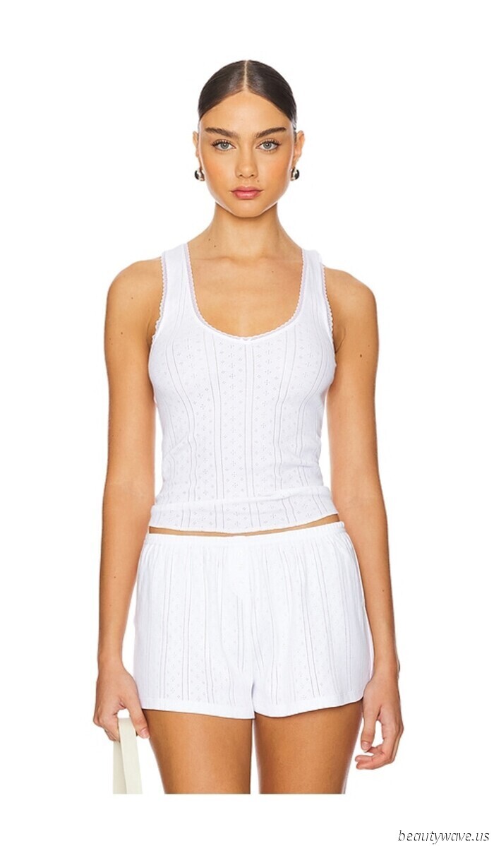 Sto acquistando reperti Summer-Chic di Revolve, Zara e H & M che hanno la mia piena attenzione