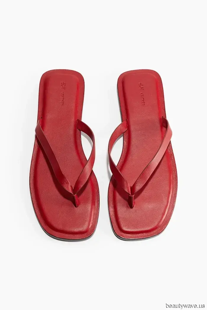 Our Editors Have Weighed In: Here Are the 5 Sandal Color Trends That Seem Outdated for Summer 2025