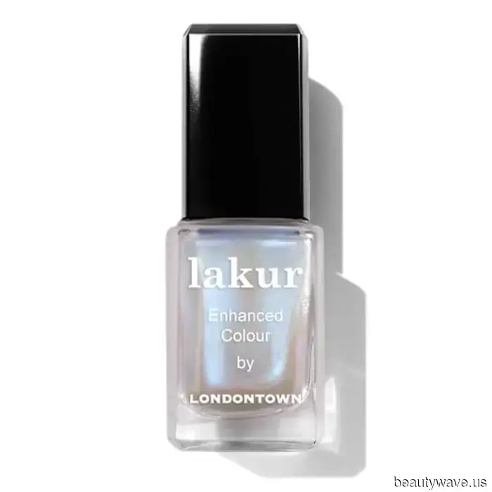 L'autunno è alle porte&mdash;I manicure dicono che questi sono i colori per unghie più chic da richiedere per primi