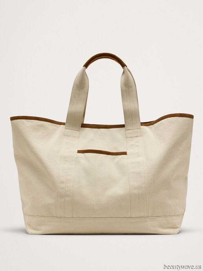 As a Shopping Director residing in Banana Republic, here are the 40 items that I consider to be the most stylish at the moment.