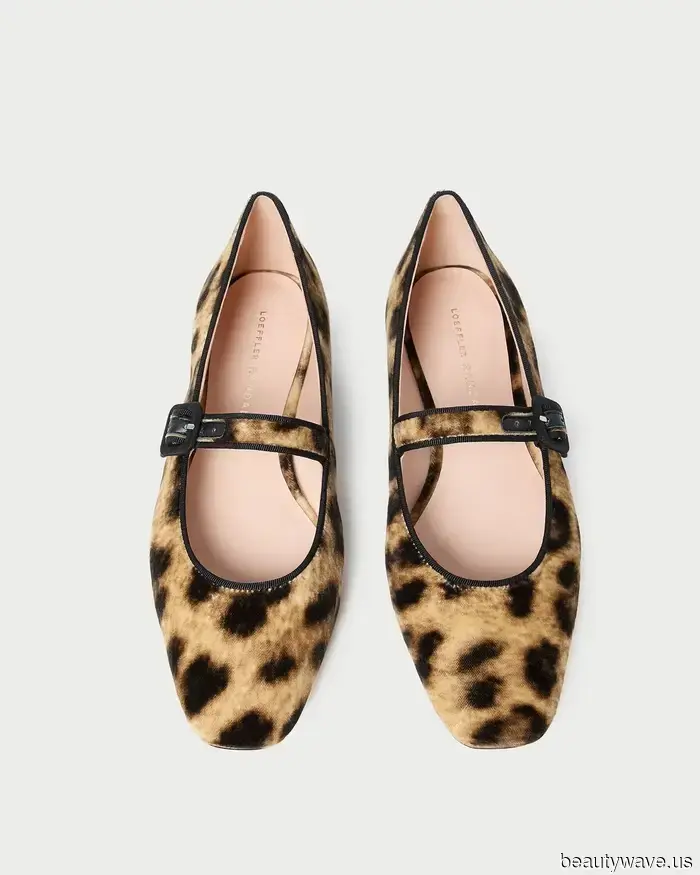 Not Skinny, Not Bootcut—The Three Types of Jeans Stylish Individuals Are Pairing With Ballet Flats Now Through 2027.