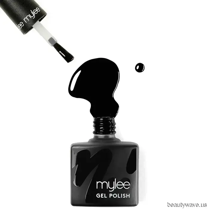 Not every manicure and pedicure color combination works well together, but these five stylish pairings do.