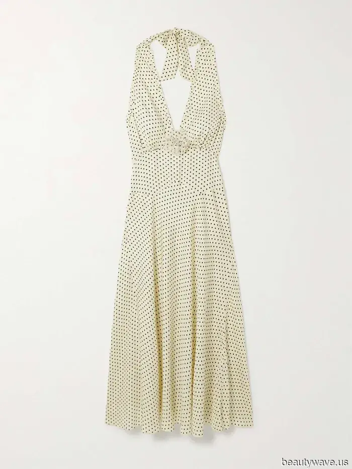 Non chiedermi come, ma indossare vestiti a pois con questo stile di scarpe ti fa sembrare ricca come un'ereditiera.