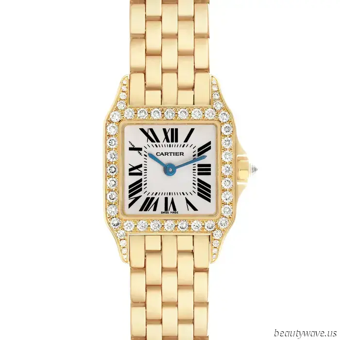 Taylor Swift si è fidanzata indossando questo orologio da 17.000 dollari con dozzine di diamanti — guardalo da vicino