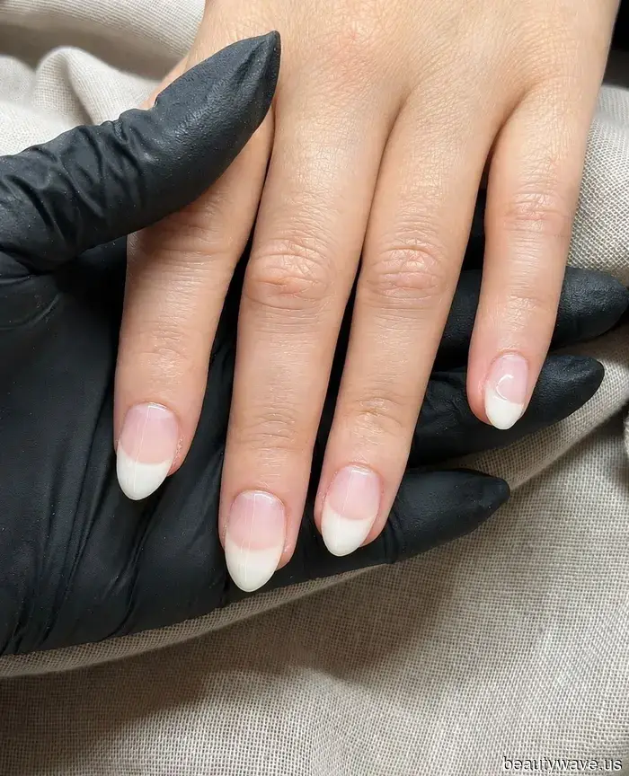 It's Official: This Is the Most Stylish Way to Sport Short Nails.