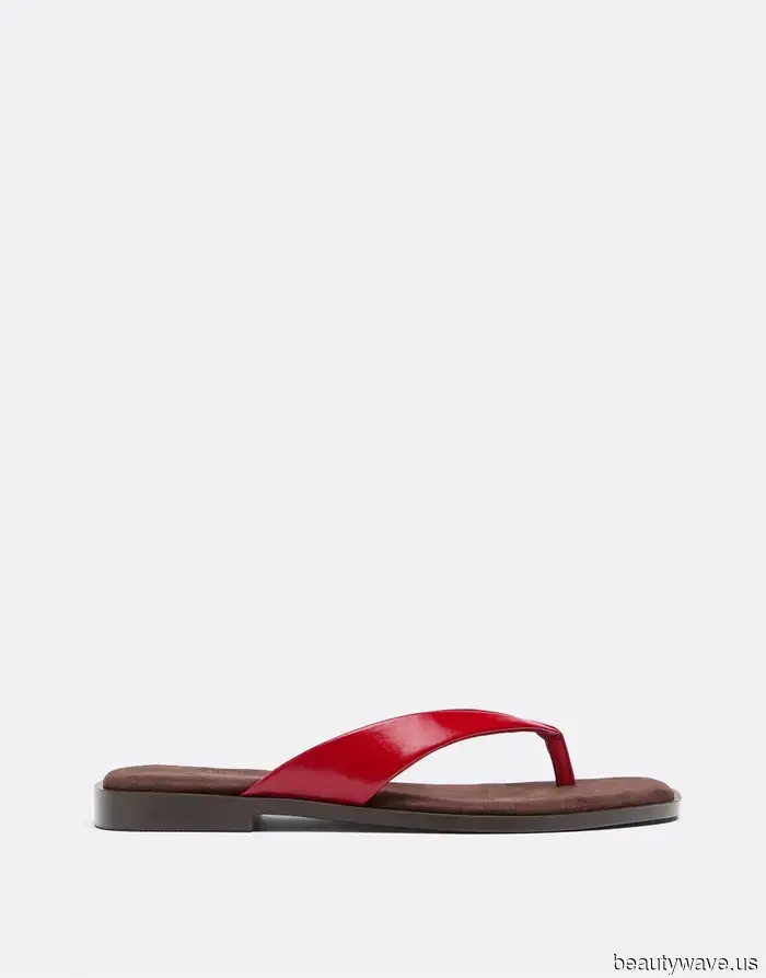 It’s confirmed: This summer shoe trend, favored by the Olsen twins, is being embraced by all fashion enthusiasts.