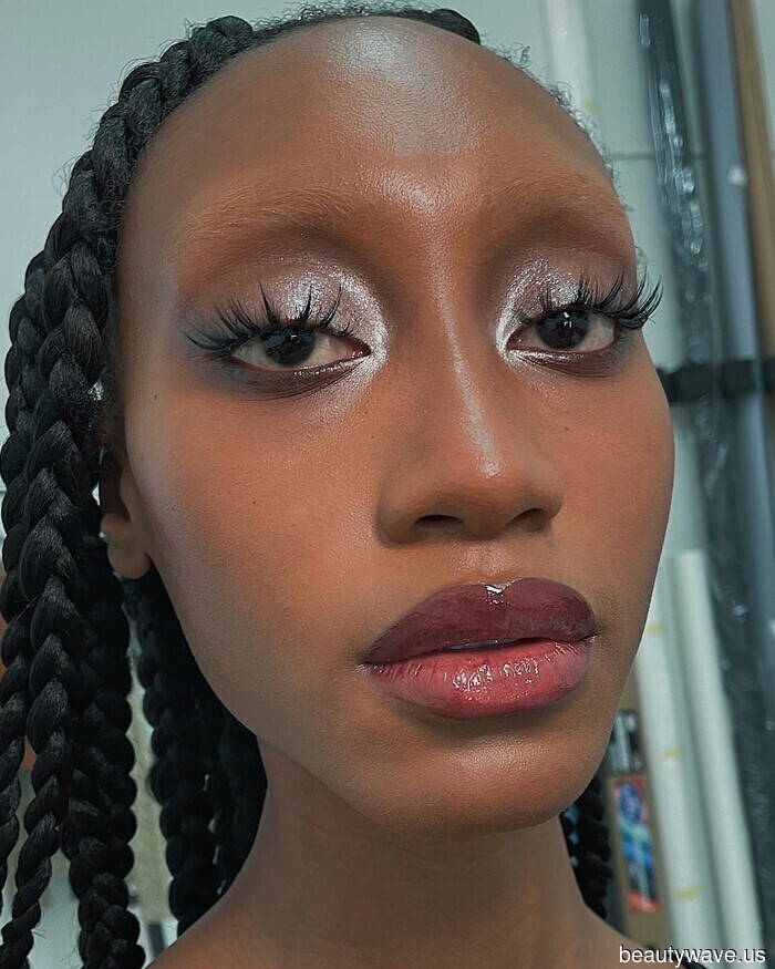 Frosty Silver, Baby Blue, and Cherry Red—Cool-Toned Makeup Emerges as the (Surprising) Highlight of the Summer