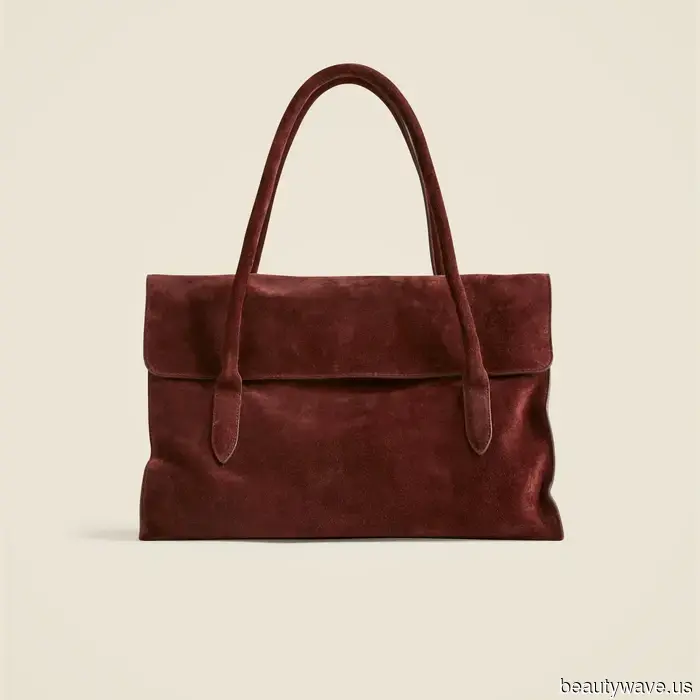 This stylish color combination is trendier than beige and black and is poised to take over fall wardrobes.