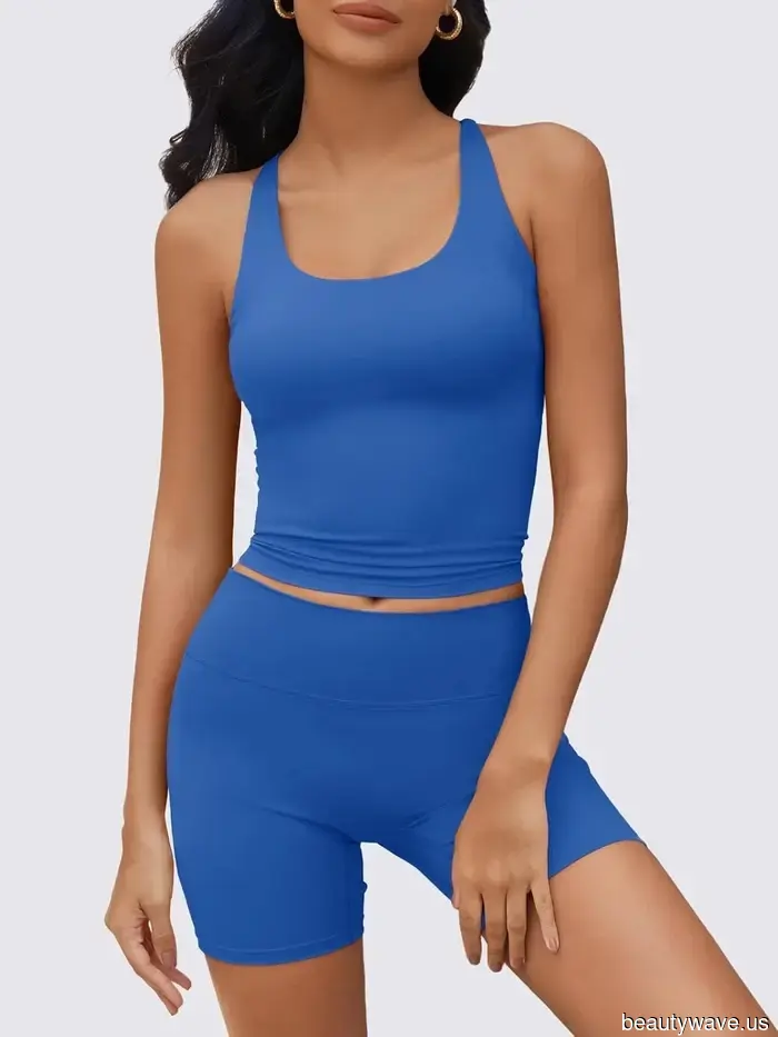 Heiße Mädchen mit kleinem Budget bestellen diesen süßen Trainingssets von Amazon diesen Sommer.