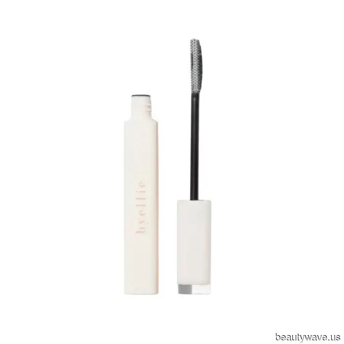 Not Botox, Not Lymphatic Drainage—This Brow Treatment Has Contoured My Face Like No Other.