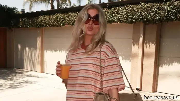 I jeans bianchi stanno sempre bene, ma questo è il colore dei sandali che li rende più chic.