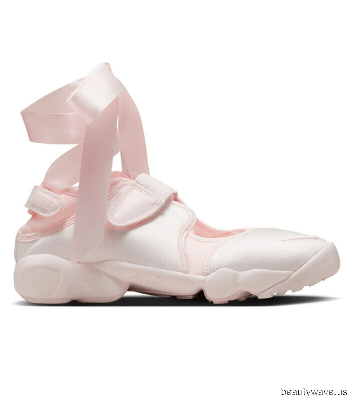 Savvy Sneaker Buyers Are Aware: These 5 Trends Are Now Outdated (and These 5 Are Trending)