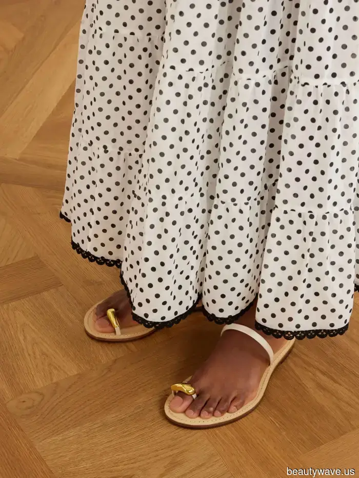 Apologies, Birkenstocks—Here are the 5 Stylish Shoe Trends European Women Will Embrace This Summer.