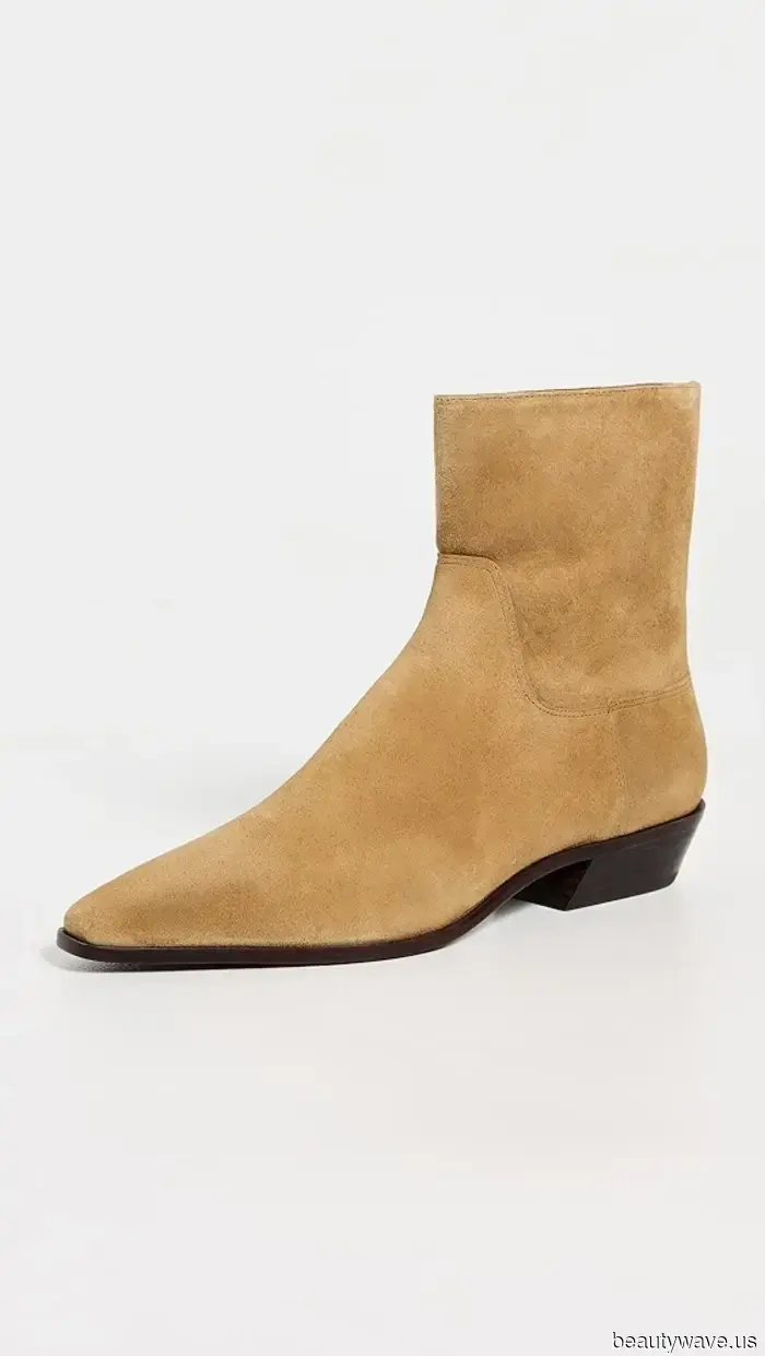Mode-Mädchen haben alle anderen Trends für Knöchelstiefel für diesen&nbsp;einen speziellen&nbsp;reich aussehenden Stil aufgegeben.