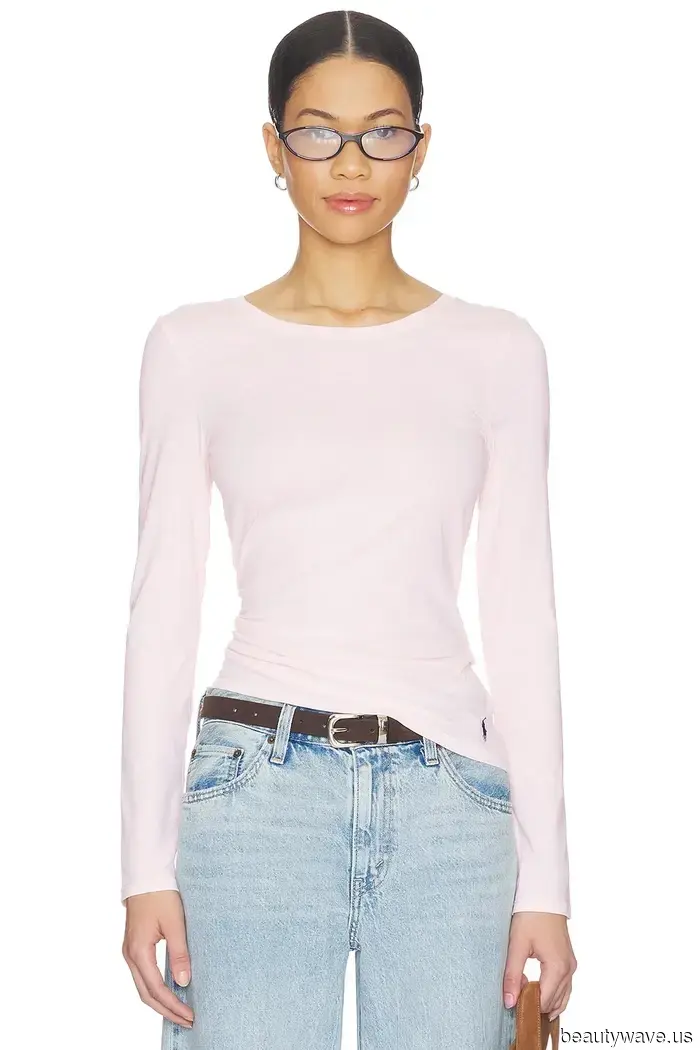 This One Footwear Trend Is Subtly Taking Over Sneakers This Spring