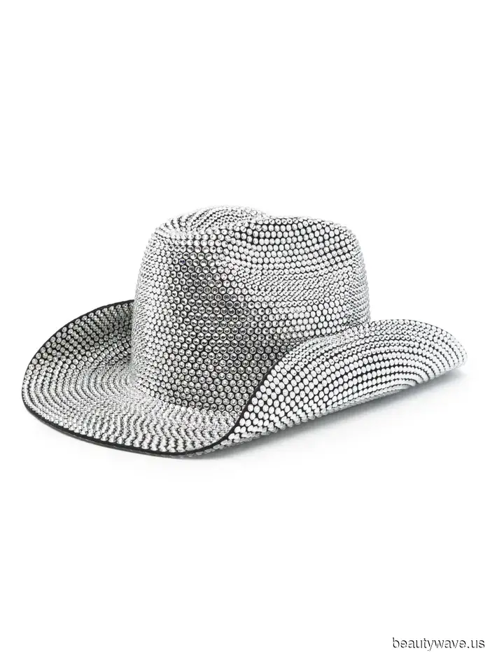 Dry Your Eyes, Subtle Elegance—Alternative Fashion Dominates Spring