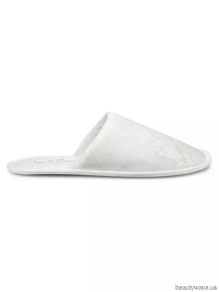 A Luxury Sale Dreads My Arrival—38 Discoveries from Saks, Ssense, and Moda That I Quickly Added to My Cart