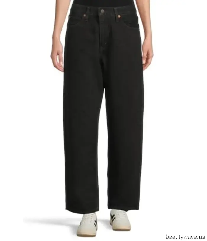 Los jeans favoritos de la cultura que usan Kendall Jenner y Hailey Bieber están en oferta durante el Amazon Prime Day.