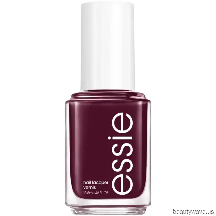 Forget Red—Experts Claim These 10 Stylish Nail Trends Will Dominate This Winter