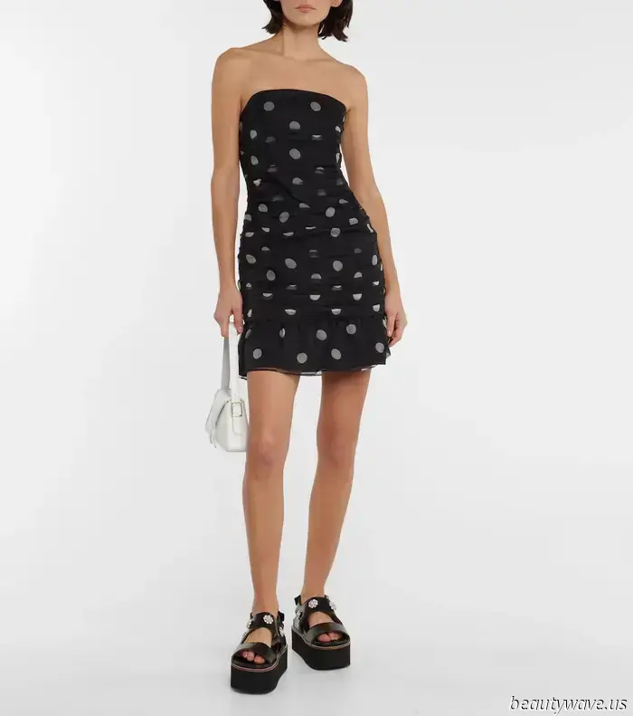 Seen in Paris: The Most Beautiful Dress-and-Shoe Pairing You'll Encounter This Summer