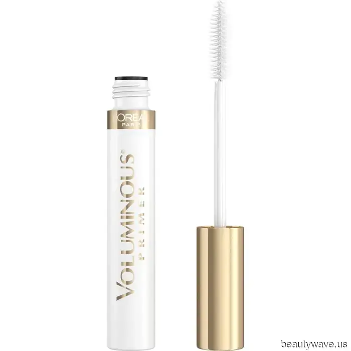 From Wine-Stained Lips to Glittery Accents: 10 Festive Beauty Trends That Fashion Enthusiasts Have Been Saving for Months