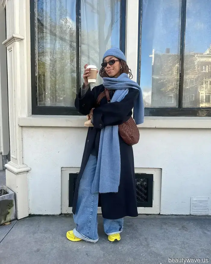 Sono un Fashion Editor che vive a Londra&mdash;Questa è la formula per cappotto, jeans e scarpe da ginnastica che vedo ovunque…