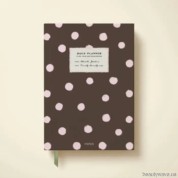 ¡Aceites para labios! ¡Shorts de encaje! ¡Linos! Las hermosas ofertas de belleza, moda y hogar por menos de $100 que una editora de compras está mirando esto…