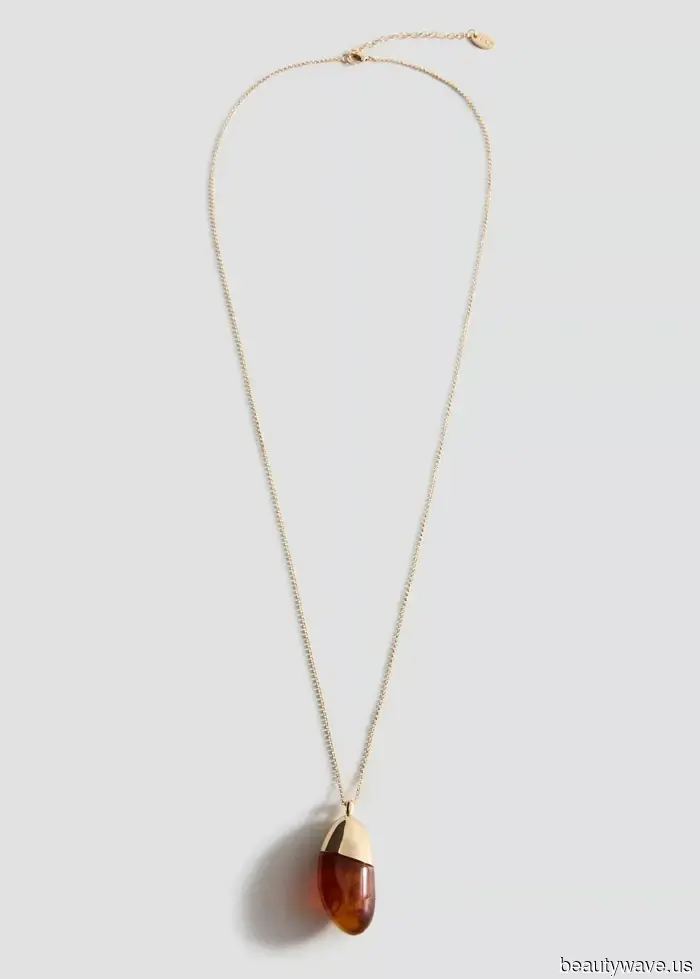 The 2026 Jewelry Trends That It Girls Are Donning to Elevate Their Summer Outfits Significantly