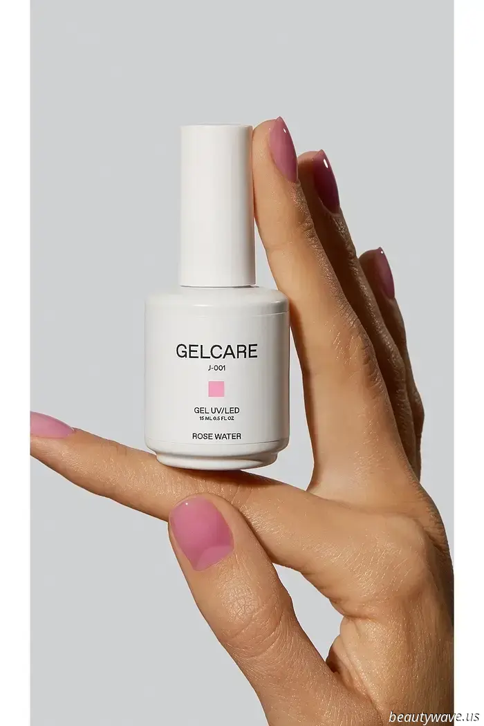 Do you recall Jelly Shoes? This Juicy Manicure serves as the nail counterpart inspired by the '90s.