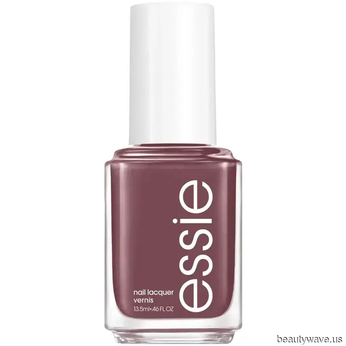 The Most Fashionable Individuals Are Donning These 11 Nail Colors Recommended by Experts This September