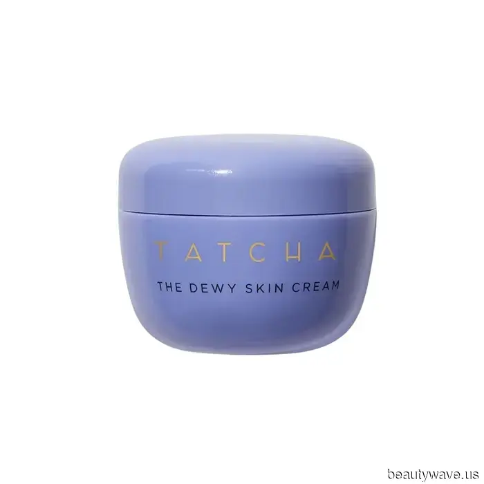 No joke, this moisturizer makes my skin feel as smooth as butter when applied.