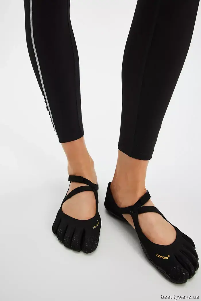 No, non mocassini&mdash;Queste sono le tendenze di scarpe controverse che i meglio vestiti della moda stanno indossando questa primavera