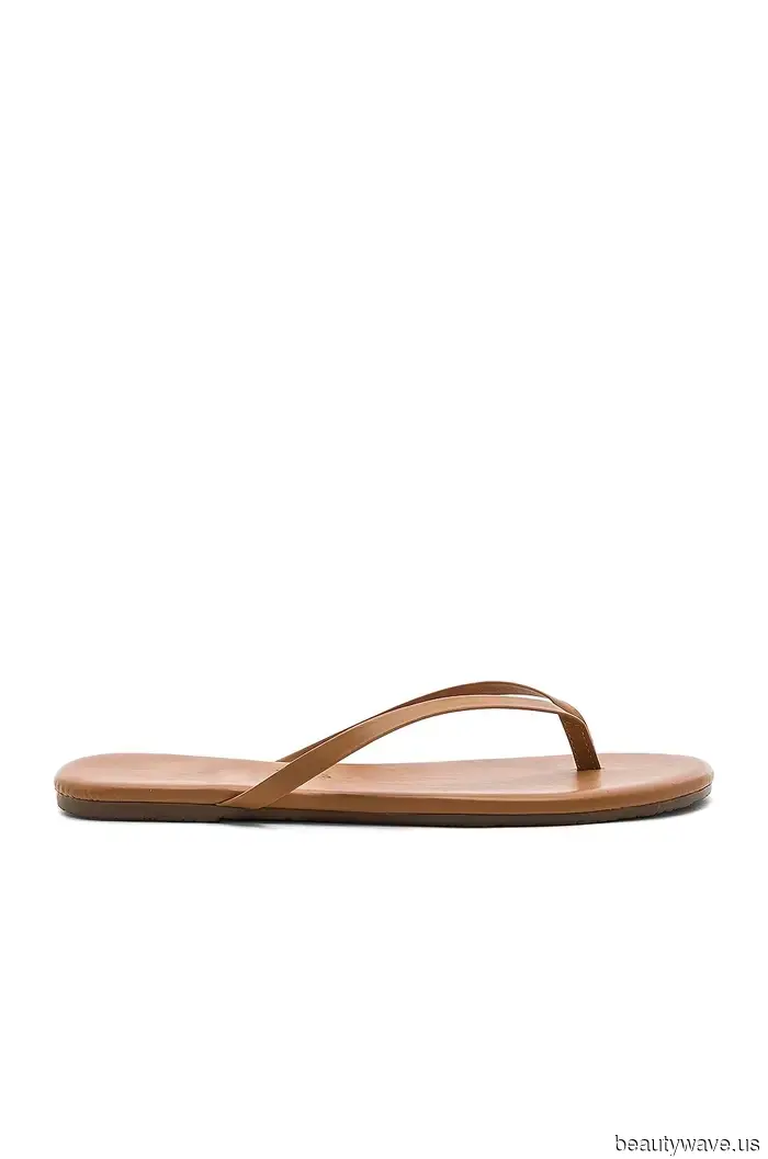 Ho deciso di fare una lista dei capi basic più chic da Nordstrom, Revolve e Shopbop&mdash;Ciao, nuovi capisaldi del guardaroba