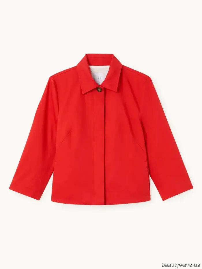 Achieving a fashionable look this summer is as simple as combining these two color trends.