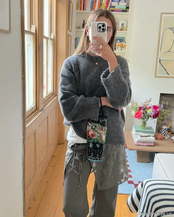 Модные люди сейчас тянутся к маленьким бисерным сумочкам&mdash;31 стильный вариант, который привлек мое внимание