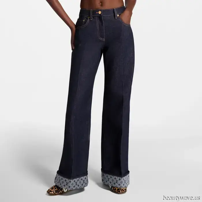 The Extremely Niche Denim Trend That Took Me by Surprise