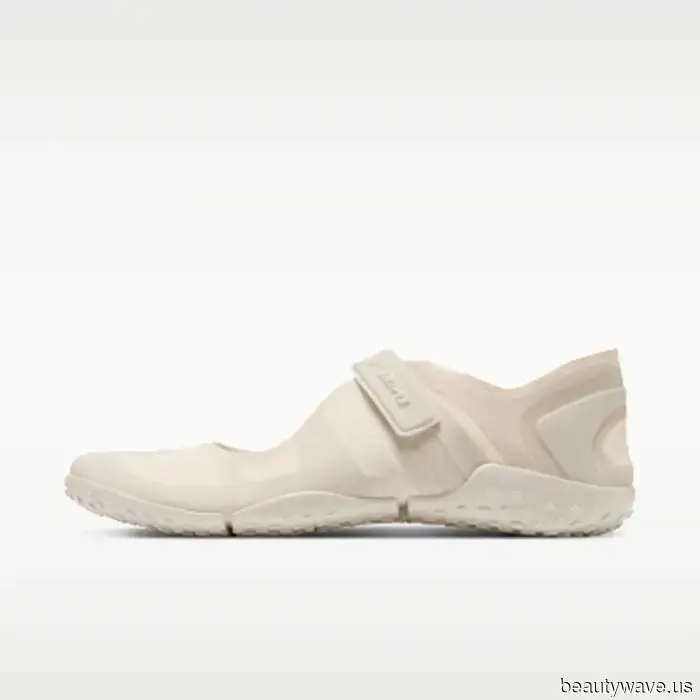 If you're tired of your ballet flats, here are five chic shoe trends to explore this spring.