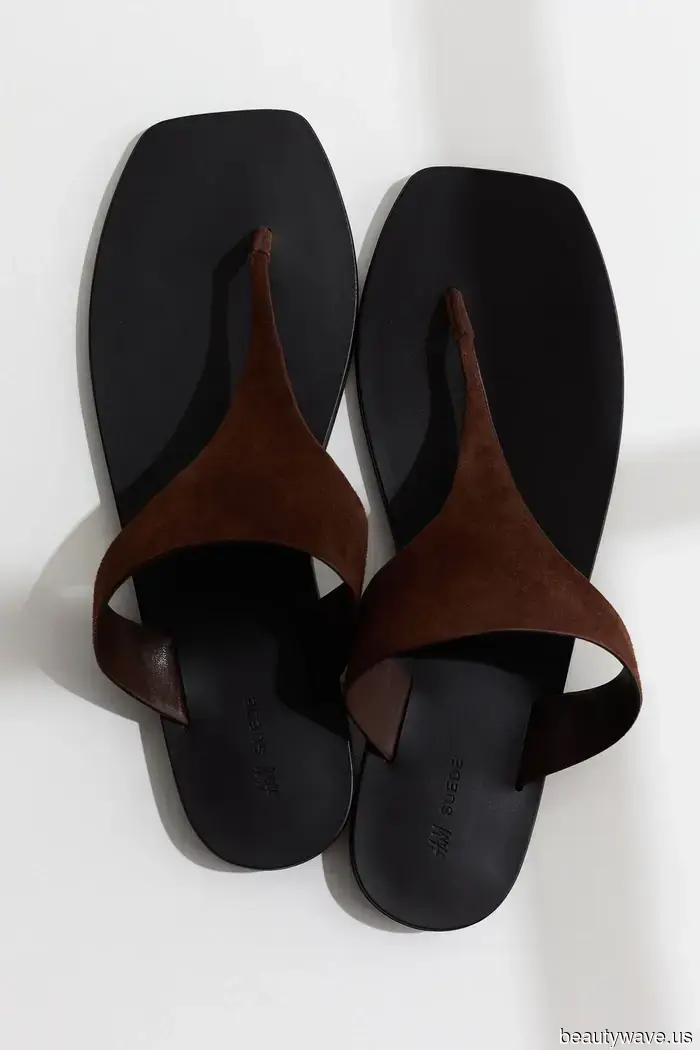 Everyone is aware that I have great taste in shoes—here are 7 summer trends that I wholeheartedly endorse.