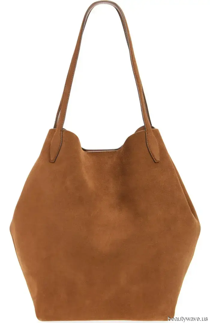 I reside in NYC—Here are 8 unconventional fall pieces that consistently earn me compliments.