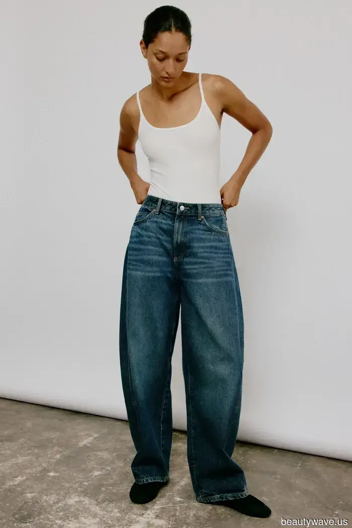 Barrel-Leg Jeans Are Making a Comeback This Autumn—Here Are 5 Ways Fashionistas Will Style Them This Season.