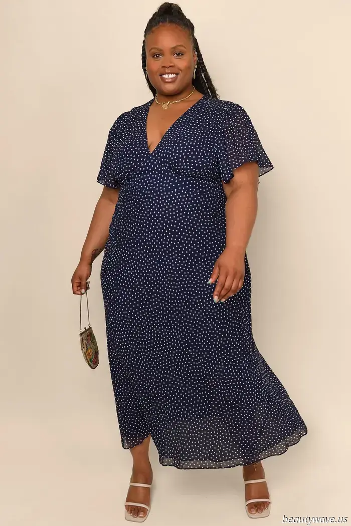 Seen in Paris: The Most Beautiful Dress-and-Shoe Pairing You'll Encounter This Summer