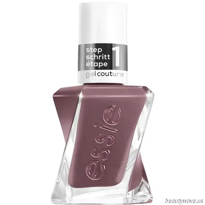 Moody, Sweet, and Luxurious-Looking—Rum-Raisin Nail Trends Are Set to Be Popular This Autumn