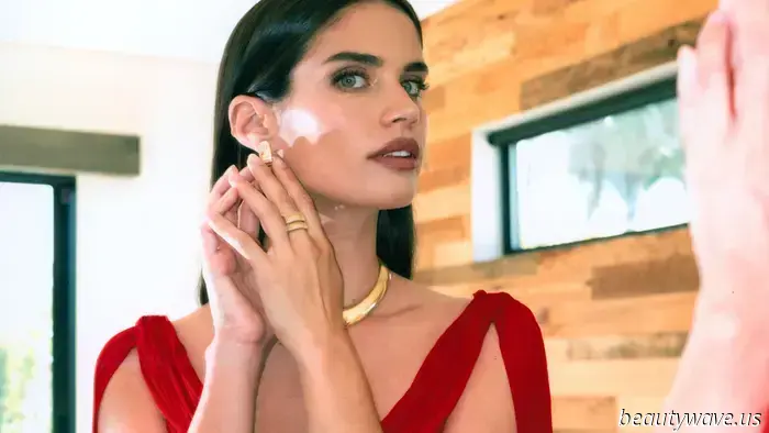 El look de estreno de Superman de Sara Sampaio fue un ingenioso tributo al legado de la película