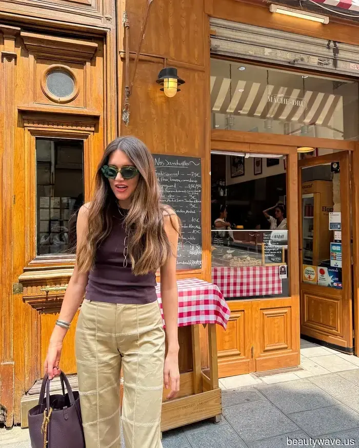 Tieni i Jeans Basic&mdash;Questa tendenza in denim "datata" sta tornando di moda