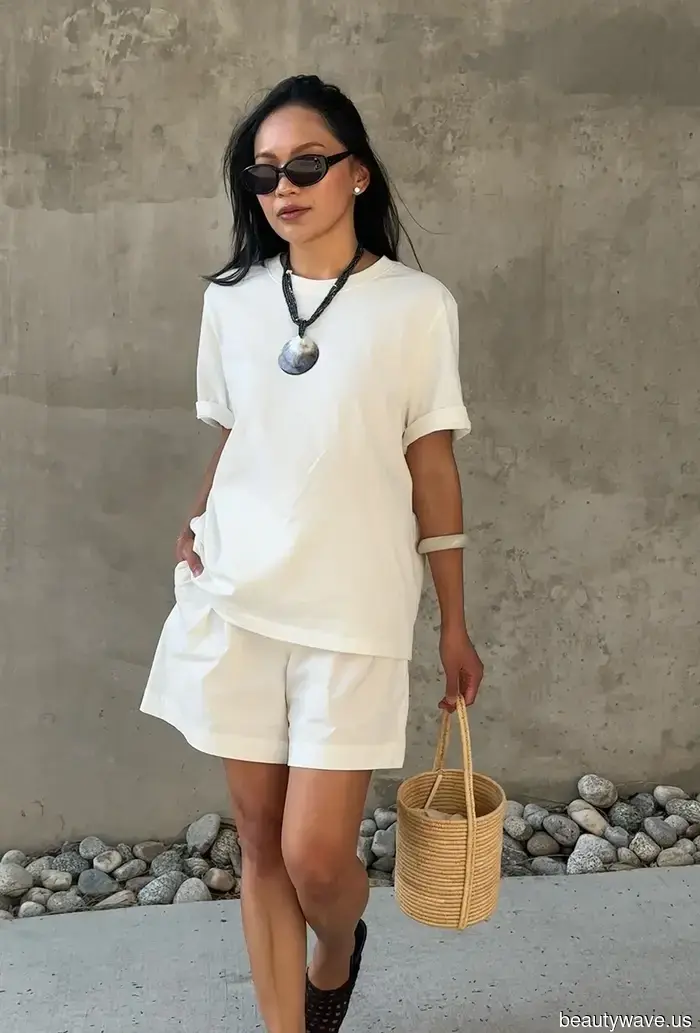 Subtle Luxury to the Left: This Summer Aesthetic Is Being Worn by Every Stylish Individual Instead.