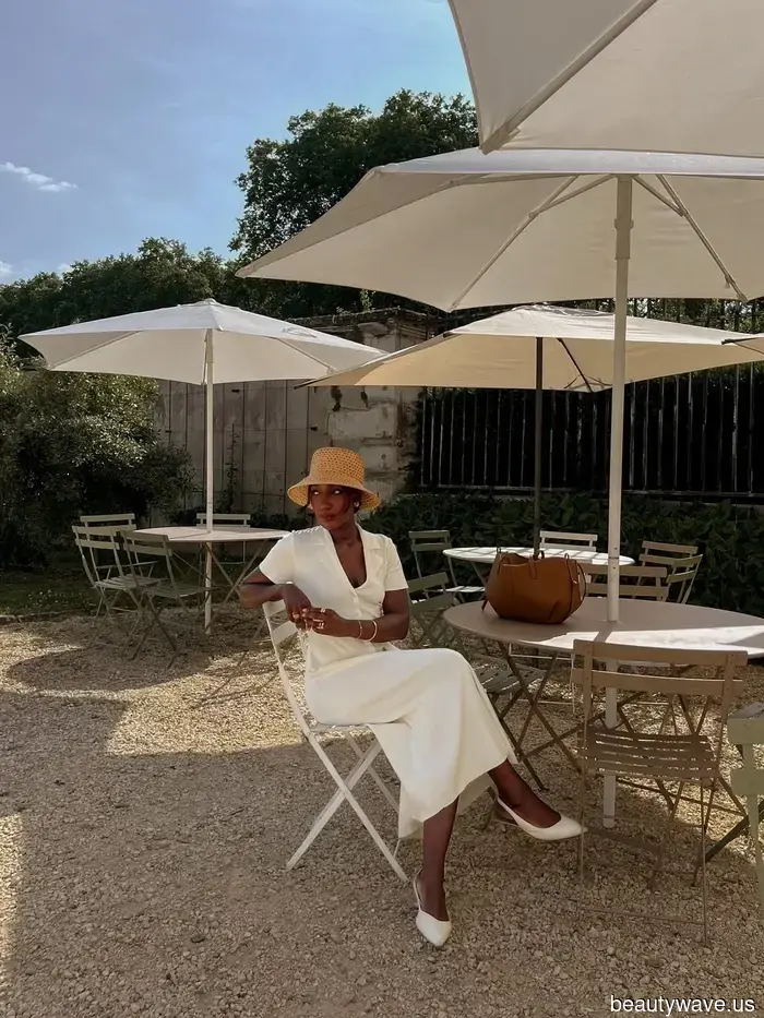 Ho testato dozzine di borse di design, ma questa elegante borsa a tracolla riceve sempre i miei complimenti più sinceri.