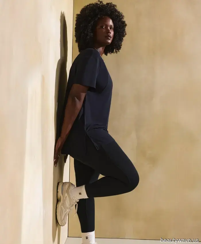 Kendall acaba de opinar&mdash;Si quieres usar leggings esta temporada, combínalos con este entrenador clásico.