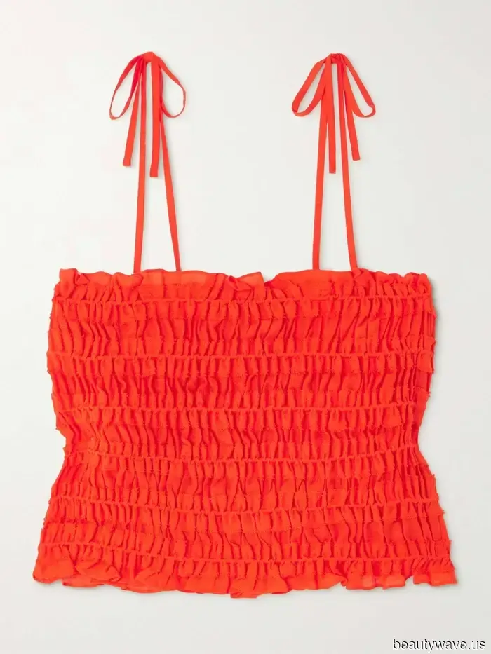 People are avoiding basic white tank tops in favor of a trend that enhances outfits significantly.